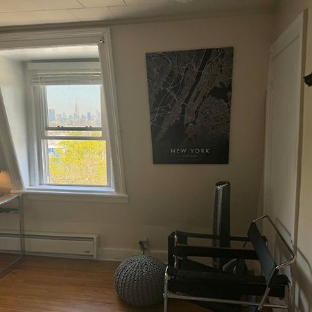 Cozy Apartment With City Skyline. Easy Commute Midtown Manhattan. Jersey City Exterior foto